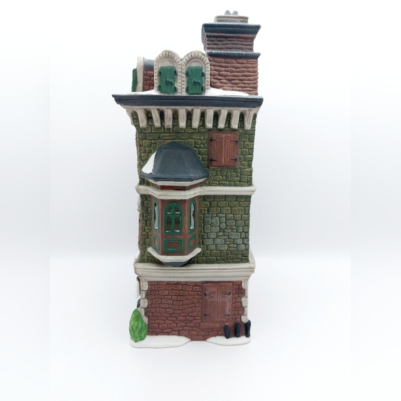 Vtg Department 56 "The Flat of Ebenezer Scrooge" Retired - Picture 4 of 7